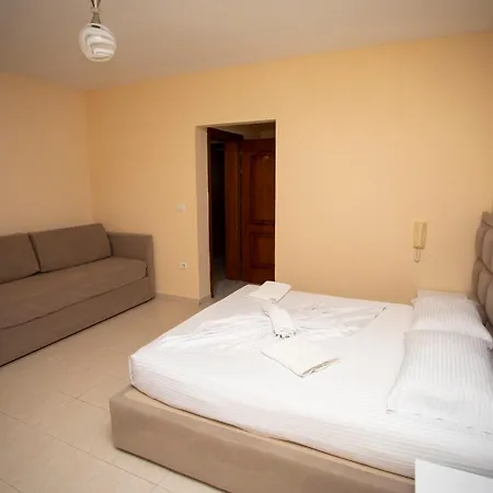 Sunrise Hotell Golem (Tirana)